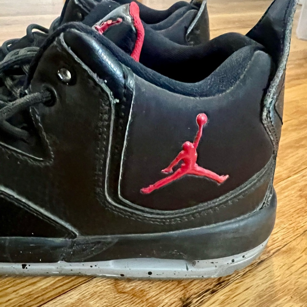 Nike Kids Black and Red Sneakers